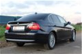 BMW 3-serie - 318i High Executive AUTOMAAT / NAVI / NETTE AUTO - 1 - Thumbnail