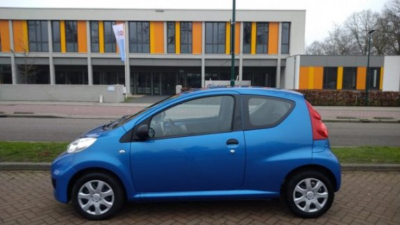 Peugeot 107 - 1.0 12V XR 3drs Nieuwe APK/77dkm/BJ2011 - 1