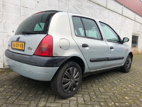 Renault Clio - 1.2 5DR NAP APK Elekpakket - 1