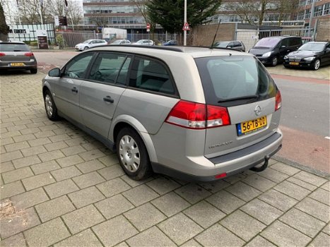 Opel Vectra Wagon - 1.9 CDTi Essentia Airco NAP - 1