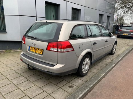 Opel Vectra Wagon - 1.9 CDTi Essentia Airco NAP - 1