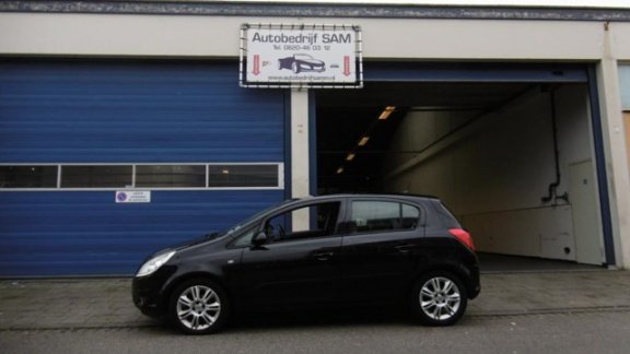 Opel Corsa - 1.4-16V Cosmo Apk/Airco/Navi/5Drs/Nap/Cd/Leer/Elektrisch/Centraal - 1