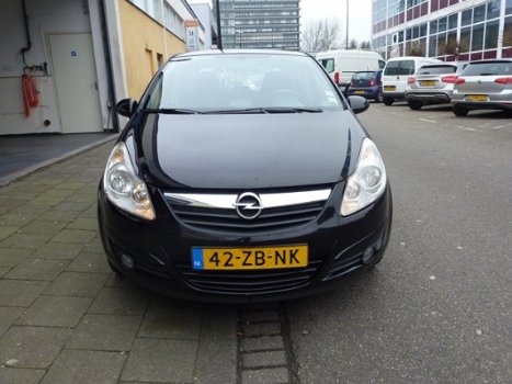 Opel Corsa - 1.4-16V Cosmo Apk/Airco/Navi/5Drs/Nap/Cd/Leer/Elektrisch/Centraal - 1