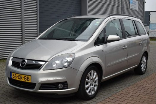 Opel Zafira - 2.2 Temptation 150PK 6-Bak Airco Trekhaak 7-Persoons NAP - 1