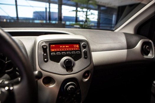 Citroën C1 - 1.0 VTi 68PK S&S 5D Feel Airco/Bluetooth - 1