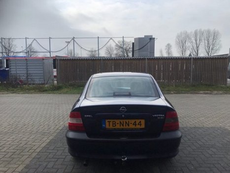 Opel Vectra - 1.6i-16V Diamond*NWE APK*AIRCO*NETTE WAGEN*NAP - 1