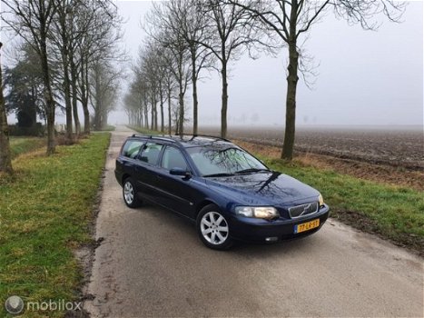 Volvo V70 - 2.4 aut. prachtige staat - 1