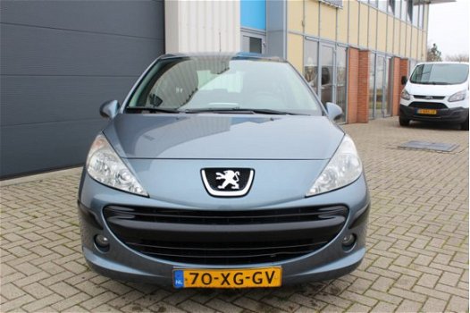 Peugeot 207 - 1.4-16V Color-line /Airco/Navigatie/Trekhaak/Elektrische ramen - 1