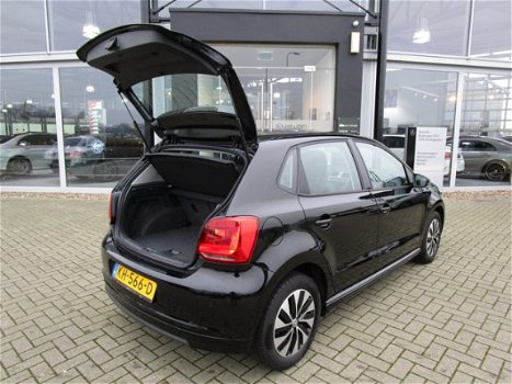 Volkswagen Polo - 1.0 BlueMotion Connected Series Airco Cruis Navi - 1