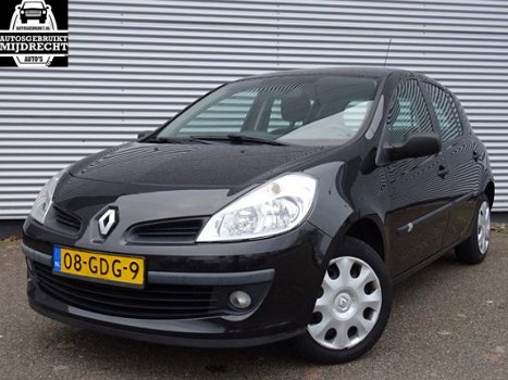 Renault Clio - 1.2-16V Special Line - 1