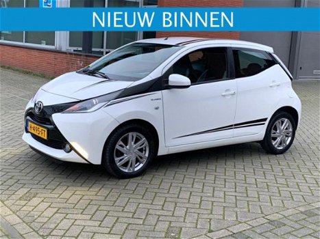 Toyota Aygo - 1.0 VVT-i x Airco / Camera / Apk - 1