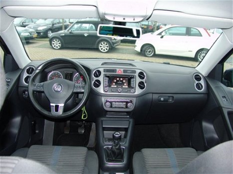 Volkswagen Tiguan - 1.4 TSI Sport&Style Bi-Xenon, navi, Clima airco, Park Assist trekhaak - 1
