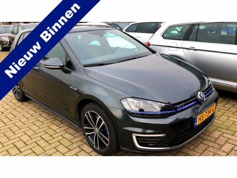 Volkswagen Golf - bjr 12-2015 1.4 TSI GTE | Pano | DAB+ | Trekhaak | 18