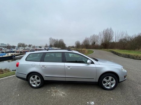 Volkswagen Passat Variant - 2.0 TDI 140pk Trendline - 1