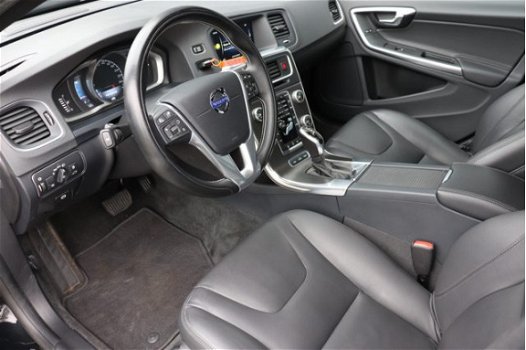 Volvo V60 - 2.4 D6 AWD Plug-In Hybrid Summum Adaptieve Cruise| Opendak| Standkachel| Exterieur styli - 1