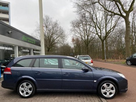 Opel Vectra Wagon - 1.8-16V Business 3e Eigenaar/Nw Apk/Airco/Cruise/Navi - 1