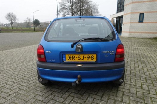 Opel Corsa - 1.2i-16V Strada - lage km stand -trekhaak - 1