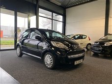 Peugeot 107 - 1.0-12V Millesim 200