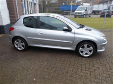 Peugeot 206 - 1.4-16V Quiksilver/automatische airco/ incl winterset