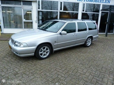 Volvo V70 - Classic 2.5 Tdi Automaat Europa Exclusive Motor recent vervangen BIJTELLING VRIENDELIJK - 1