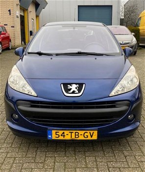 Peugeot 207 - 1.4-16V XT - 1