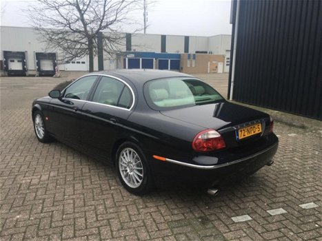 Jaguar S-type - 2.7D V6 AIRCO / CRÈME LEDER / GROOT TV NAVI / PDC / XENON / MEMORY STOELEN / FULL OP - 1