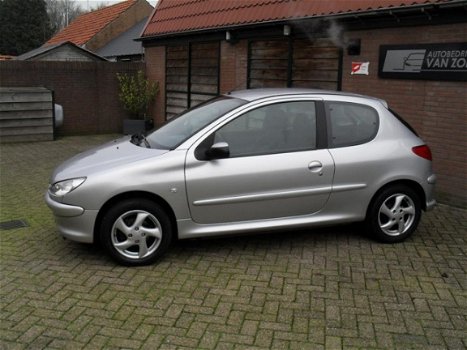 Peugeot 206 - 1.4 Forever 2008 Nw APK C.V Elekt ramen NAP Lichtmetaal - 1