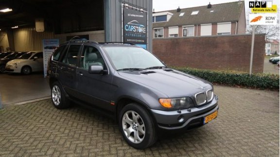 BMW X5 - 4.4i AUTOMAAT/LEER/PDC/STOELVERW/286PK/NAP - 1