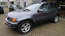 BMW X5 - 4.4i AUTOMAAT/LEER/PDC/STOELVERW/286PK/NAP