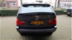 BMW X5 - 4.4i AUTOMAAT/LEER/PDC/STOELVERW/286PK/NAP - 1 - Thumbnail