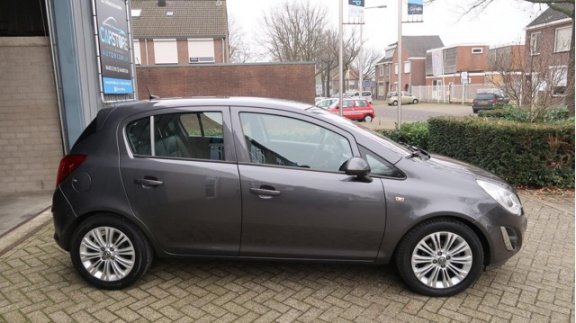 Opel Corsa - 1.2-16V Cosmo 5DRS/NAVI/PDC/APK 03-'21/NAP - 1