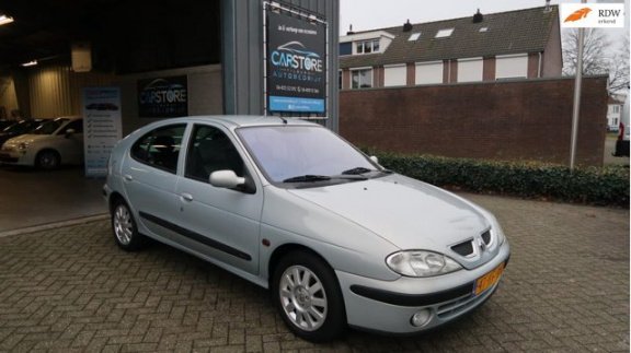 Renault Mégane - 1.6-16V Expression AIRO/APK 01-'21/NAP - 1