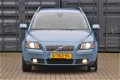 Volvo V50 - 2.4 momentum 5 cilinder youngtimer in topconditie - 1 - Thumbnail