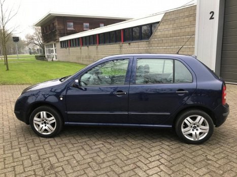 Skoda Fabia - 1.4-16V Comfort AUTOMAAT AIRCO 142.737KM ZEER MOOI - 1