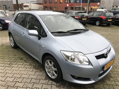 Toyota Auris - 2.0 D-4D Sol - 1