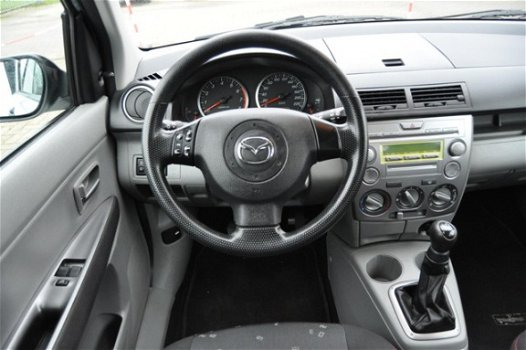 Mazda 2 - 2 1.4 Exclusive 5 deurs stuurbekrachtiging Nieuwe APK - 1