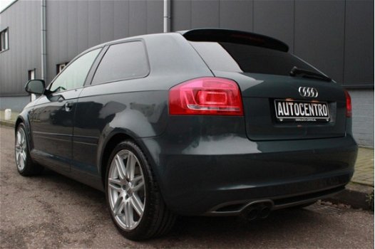 Audi A3 - 1.8 TFSI quattro Attraction Uniek / S-Line - 1