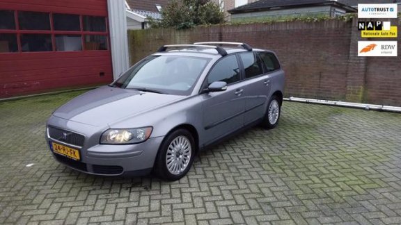 Volvo V50 - 1.6D Momentum EXPORT. RIJD GOED IS VIES - 1