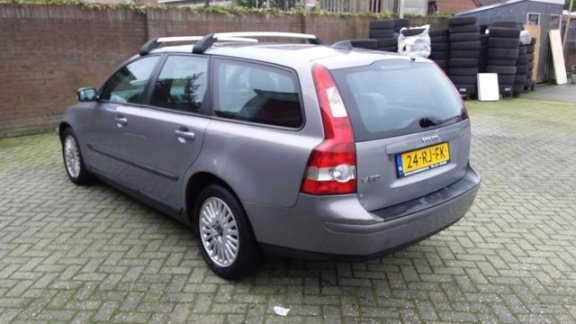 Volvo V50 - 1.6D Momentum EXPORT. RIJD GOED IS VIES - 1