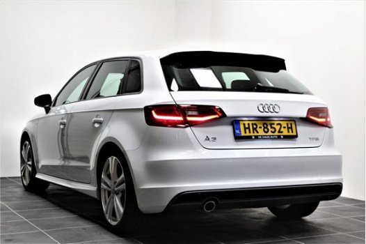 Audi A3 Sportback - 1.2 TFSI S-Line /xenon/navi/Sportstoel - 1