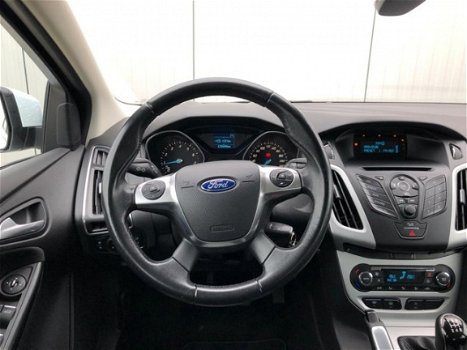 Ford Focus - 1.0 EcoBoost Titanium Airco|Parkeersensoren|Stoelverwarming - 1