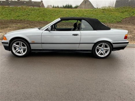 BMW 3-serie Cabrio - 318i Executive APK 03-01-2021 Hardtop - 1