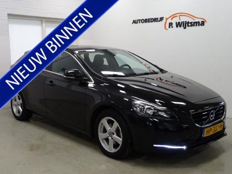 Volvo V40 - 2.0 D2 120 pk Momentum Business CLIMA I NAVI I ORG. NL - 1