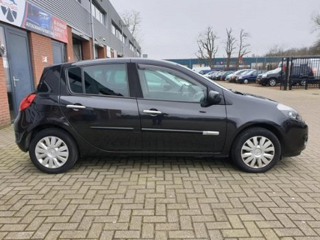 Renault Clio - 1.5 dCi Parisienne Apk. 24-01-2021 - 1