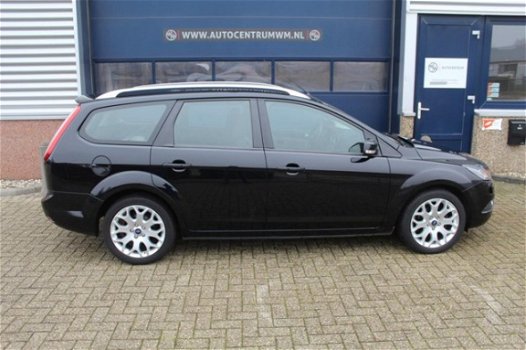 Ford Focus Wagon - 1.8 Titanium - 1