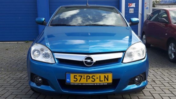 Opel Tigra TwinTop - 1.4-16V Cosmo Airco / Leer / Cruise / Nieuwe APK / 96000km NAP - 1