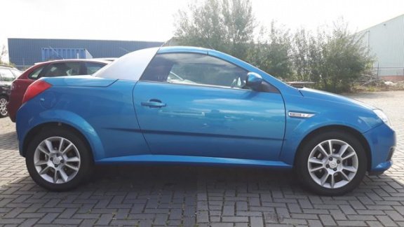 Opel Tigra TwinTop - 1.4-16V Cosmo Airco / Leer / Cruise / Nieuwe APK / 96000km NAP - 1