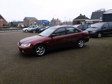 Honda Accord - 2.0i LS automaat-airco-nw apk -zeer mooie auto - 1