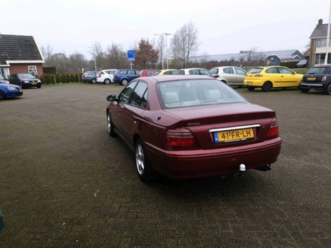 Honda Accord - 2.0i LS automaat-airco-nw apk -zeer mooie auto - 1