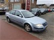 Volkswagen Passat - 2.0 Highline - 1 - Thumbnail